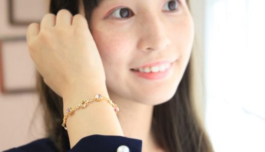 落ち着きがちな秋のコーデのアクセントに「ゆきはな」