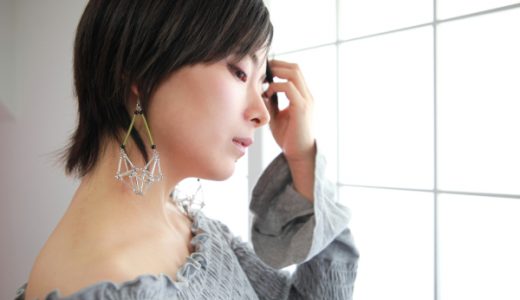 身に付けるアート「mUIk」幾何学モードの世界観