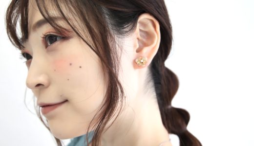梅雨の気分を盛り上げる「welina」のフラワーモチーフアクセサリー
